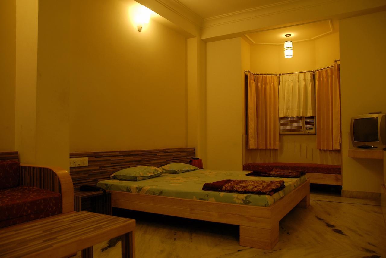 Hotel Vrinda Nāthdwāra Extérieur photo
